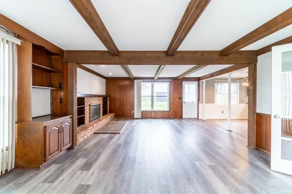$2,200 | 18205 Doty Road, Woodburn, IN 46797