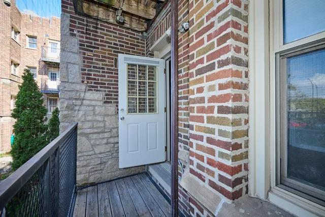 $259,000 | 5715 North Kimball Avenue, Unit 1N, Chicago, IL 60659