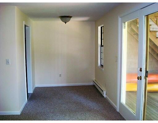 817 Strawberry Hill Road, Unit 4 Barnstable, MA 02632 - Photo 3 of 14 Gallery Image 3