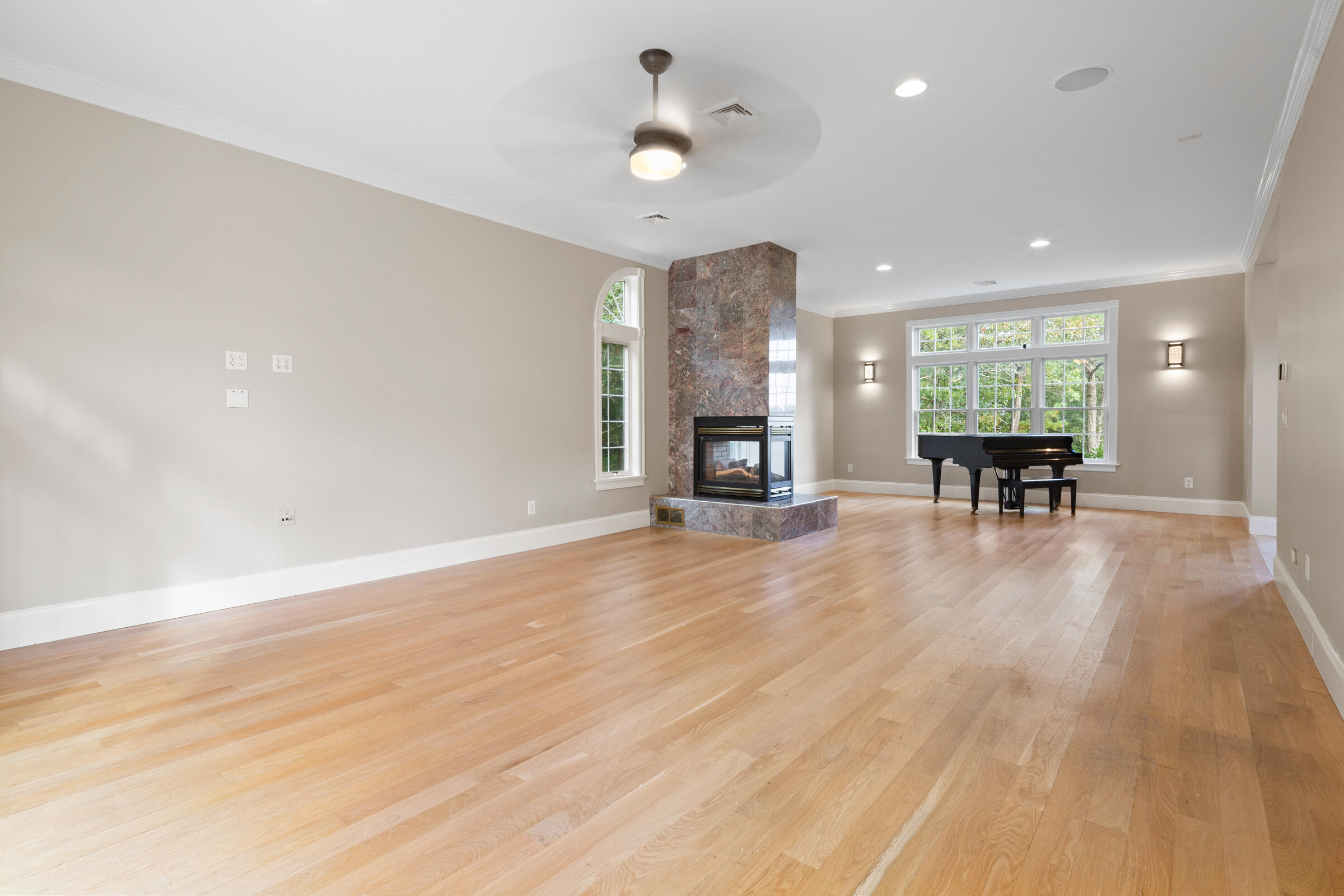8 Desmond Road Sagamore, MA 02561 - Photo 11 of 71 Living Room
