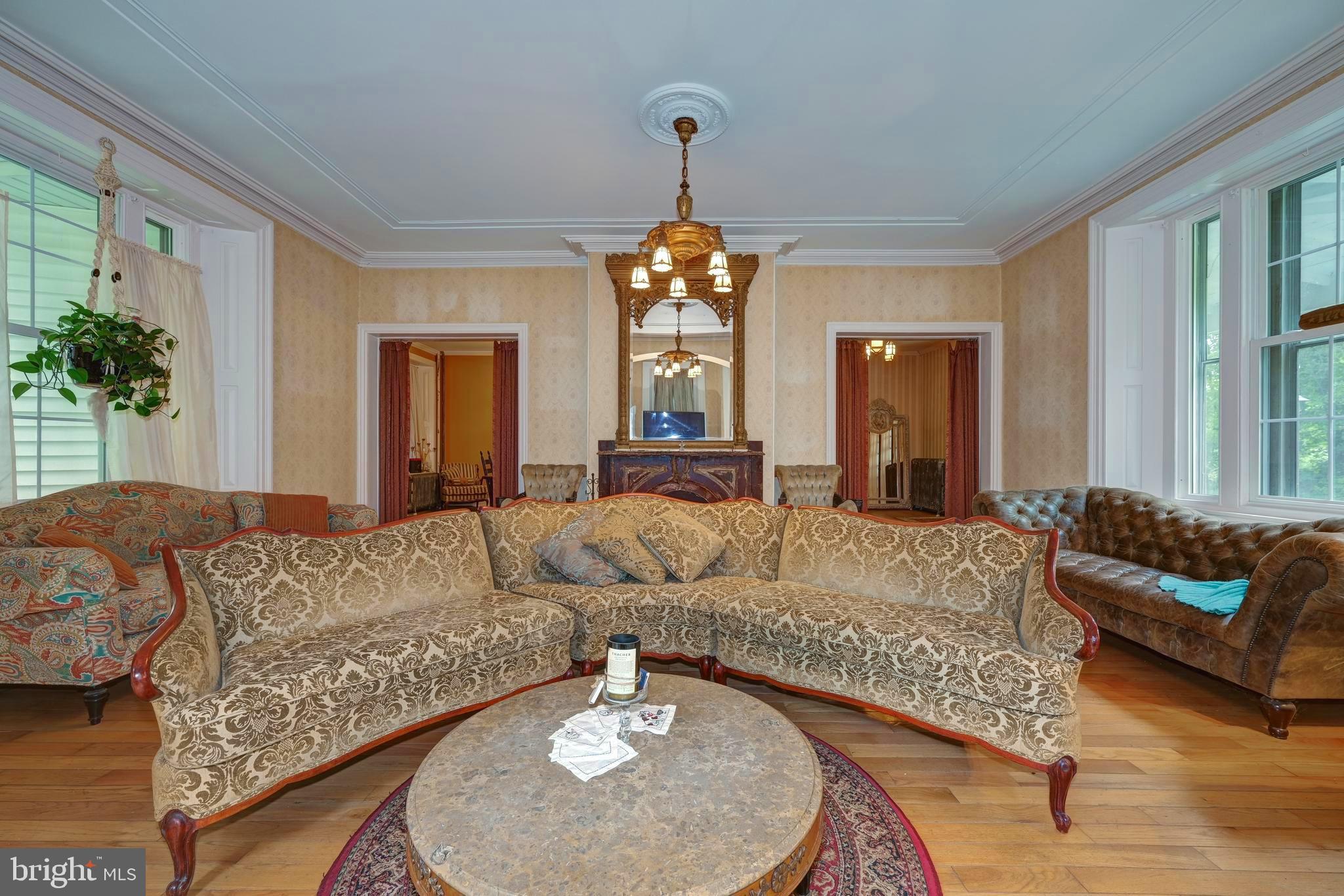 705 Woodlane Road Beverly, NJ 08010 - Photo 3 of 62