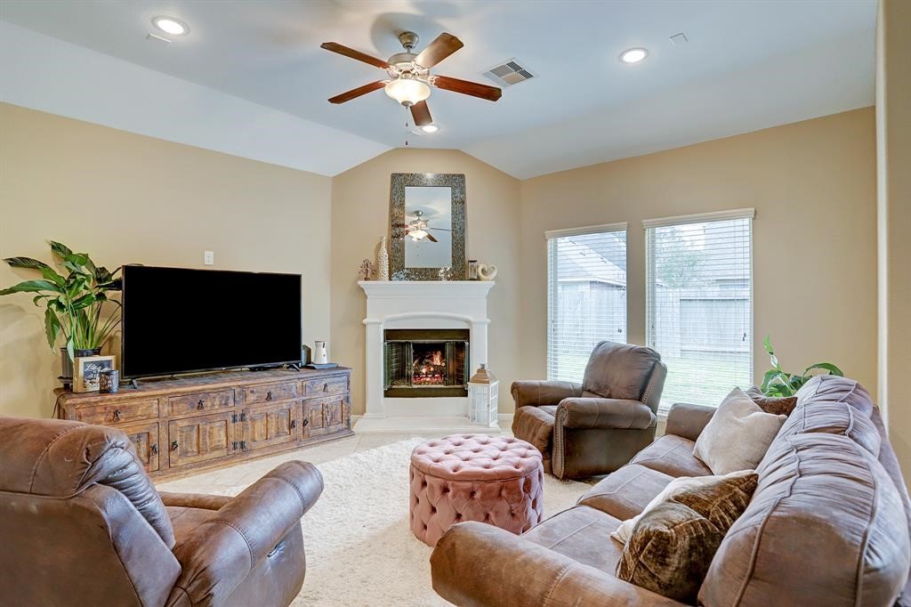 4411 Eclipse Park Court Spring, TX 77389 - Photo 6 of 28
