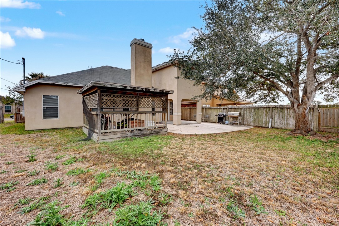 7541 Yorkshire Drive Corpus Christi, TX 78413 - Photo 32 of 32 a house view with a garden space
