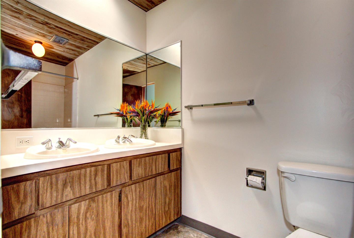 1105 East Homestead Road Sunnyvale, CA 94087 - Photo 14 of 16