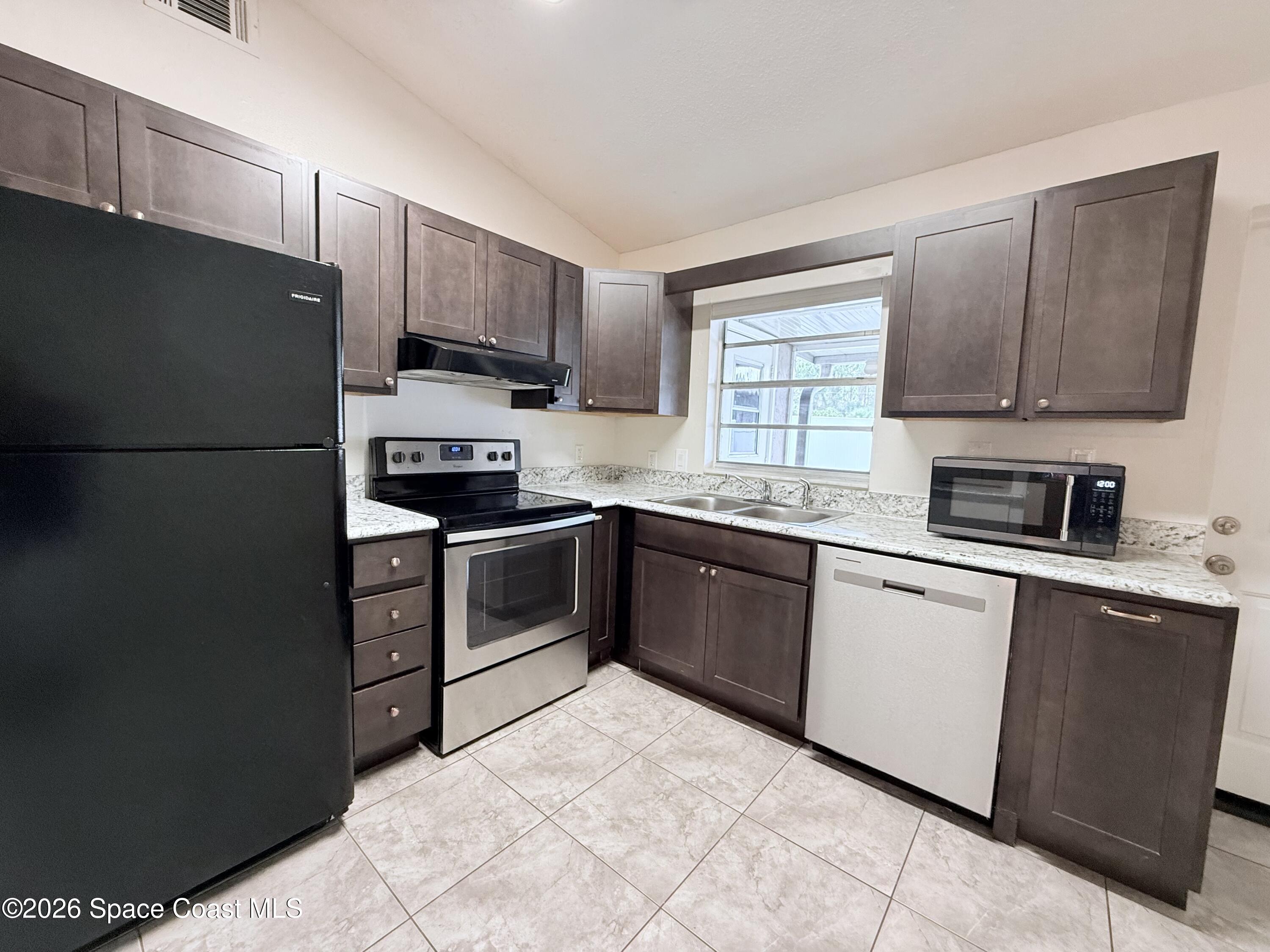 3225 Murrell Road, Unit 4 Rockledge, FL 32955 - Photo 8 of 22 IMG_4531