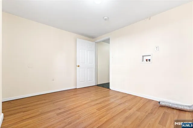 $359,000 | 12 Carmella Court, Newark, NJ 07104