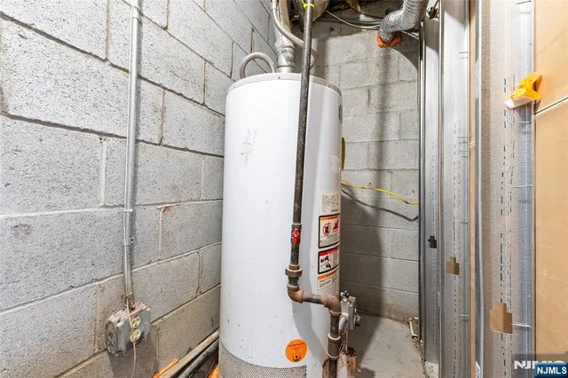 $359,000 | 12 Carmella Court, Newark, NJ 07104