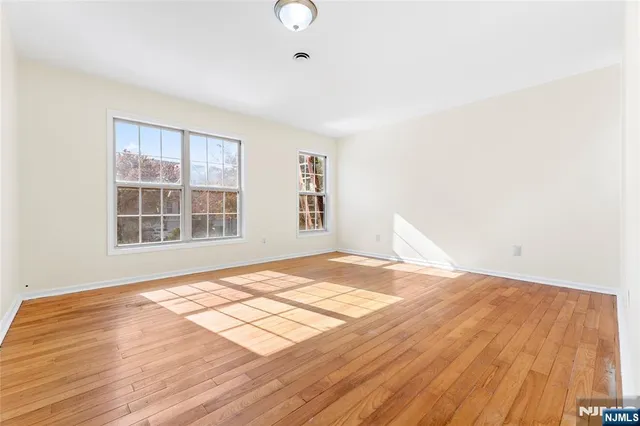 $359,000 | 12 Carmella Court, Newark, NJ 07104