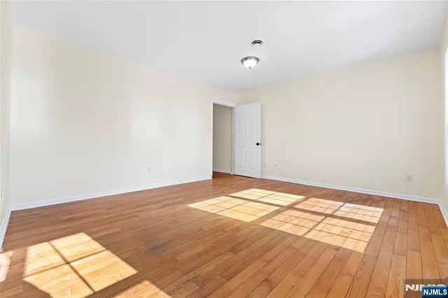 $359,000 | 12 Carmella Court, Newark, NJ 07104