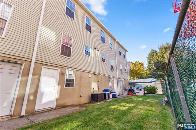 $359,000 | 12 Carmella Court, Newark, NJ 07104