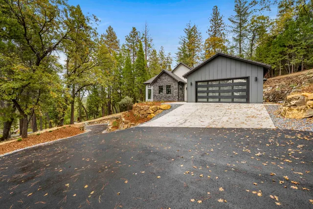 a view of house with a outdoor space
