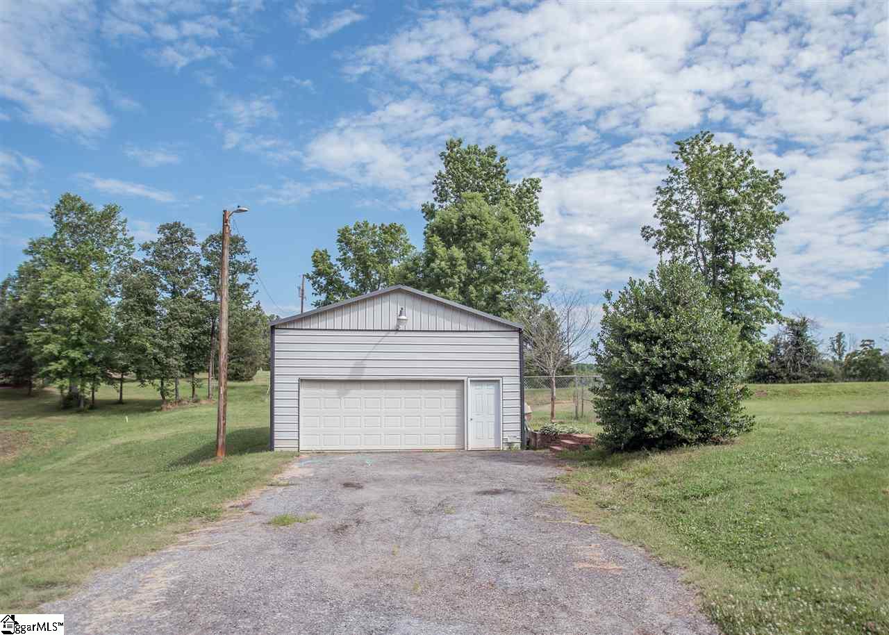434 Scotland Road Easley, SC 29640 - Photo 7 of 34