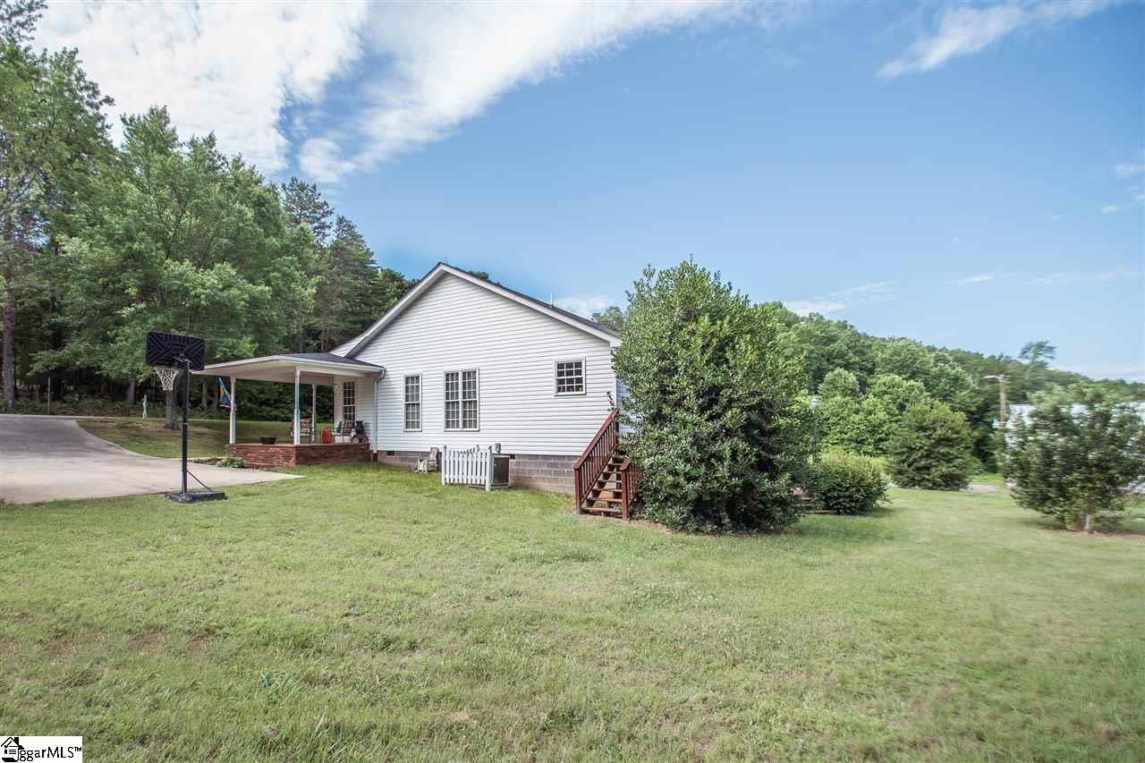 434 Scotland Road Easley, SC 29640 - Photo 8 of 34