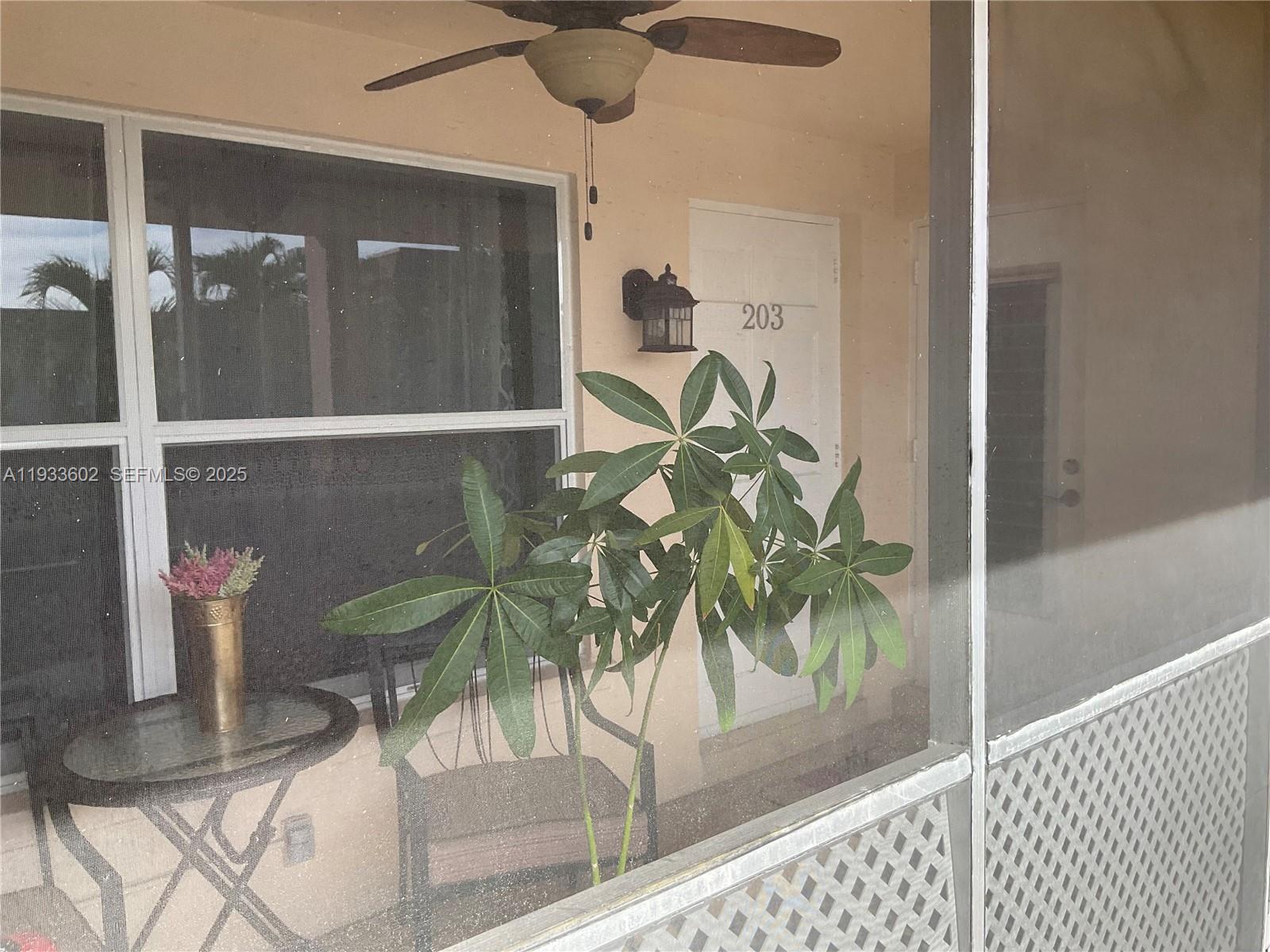 100 Southeast 6th Avenue, Unit 203 Pompano Beach, FL 33060 - Photo 4 of 13