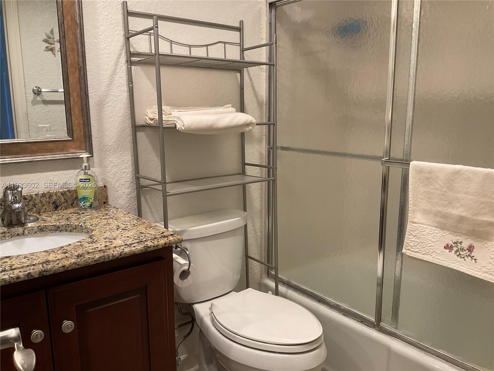 100 Southeast 6th Avenue, Unit 203 Pompano Beach, FL 33060 - Photo 6 of 13