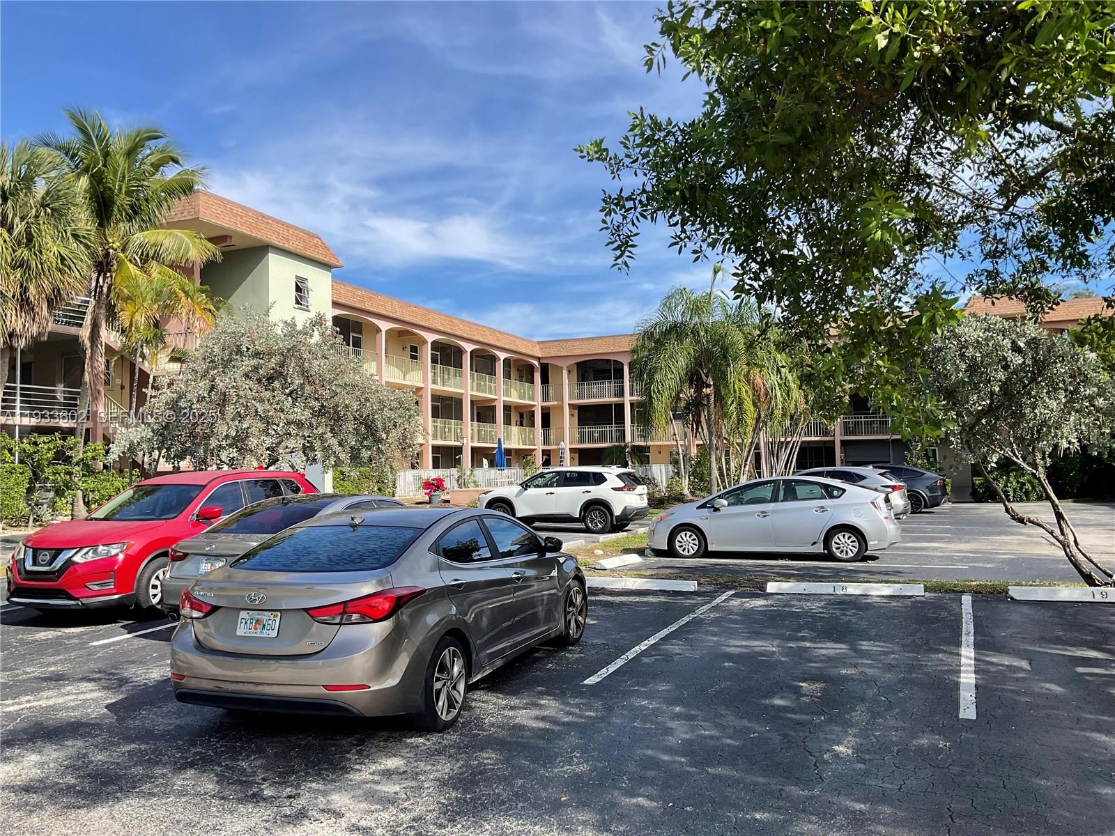 100 Southeast 6th Avenue, Unit 203 Pompano Beach, FL 33060 - Photo 10 of 13