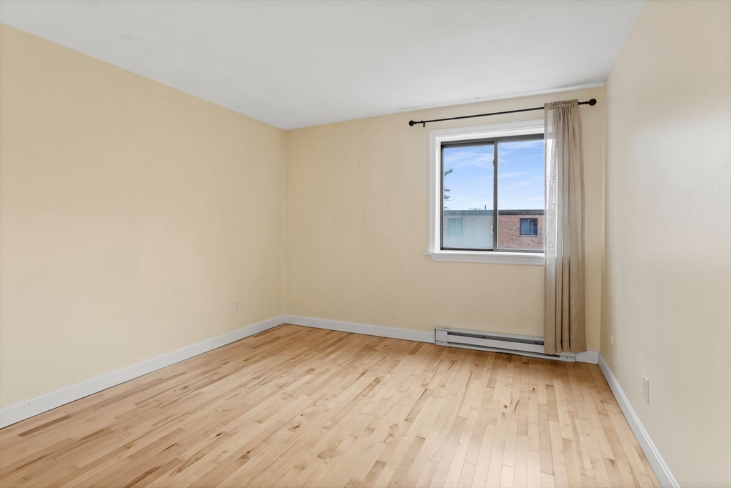 77 Nicholas Road, Unit J Framingham, MA 01701 - Photo 11 of 15 Gallery Image 11