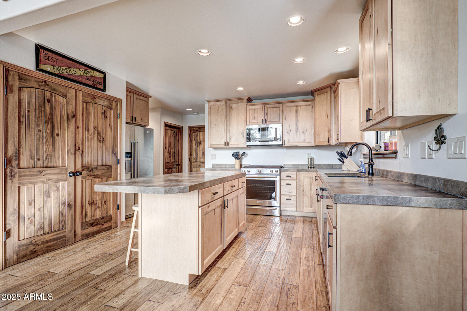 3766 North Raccoon Ridge Circle Pine, AZ 85544 - Photo 13 of 59 0042