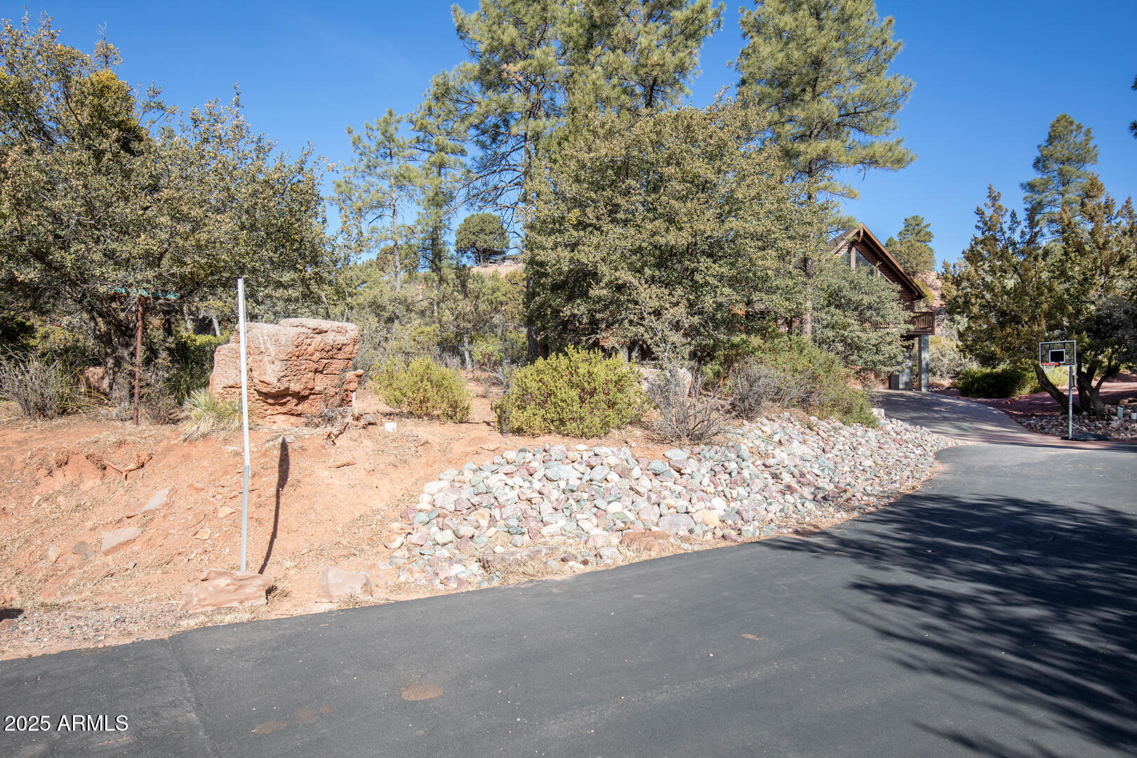 3766 North Raccoon Ridge Circle Pine, AZ 85544 - Photo 2 of 59 0012