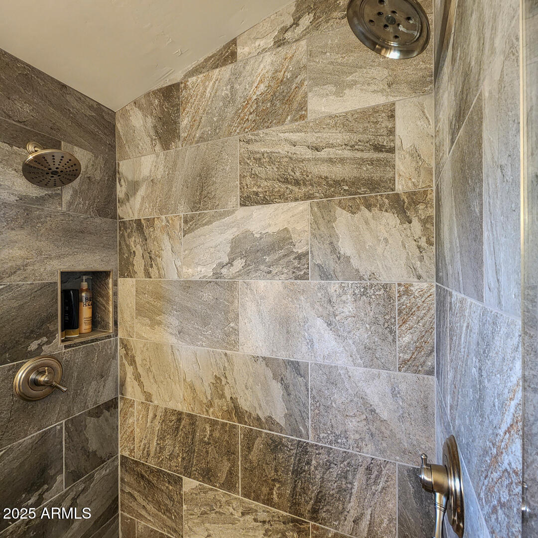3766 North Raccoon Ridge Circle Pine, AZ 85544 - Photo 33 of 59 0082