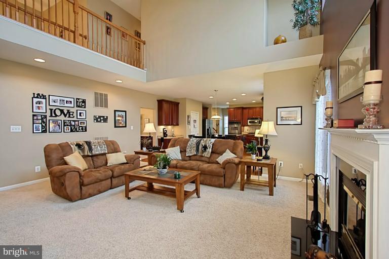 8729 Lords View Loop Gainesville, VA 20155 - Photo 24 of 29 Family Room