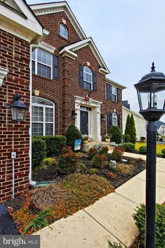 8729 Lords View Loop Gainesville, VA 20155 - Photo 26 of 29 Exterior (Front)