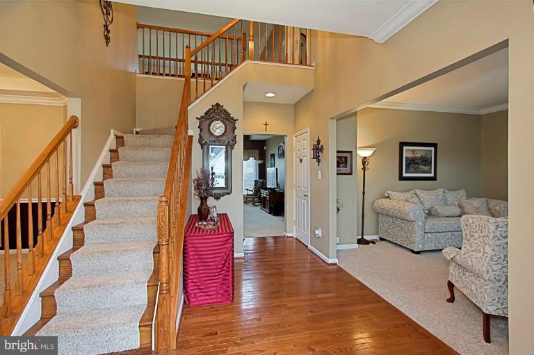8729 Lords View Loop Gainesville, VA 20155 - Photo 6 of 29 Interior (General)