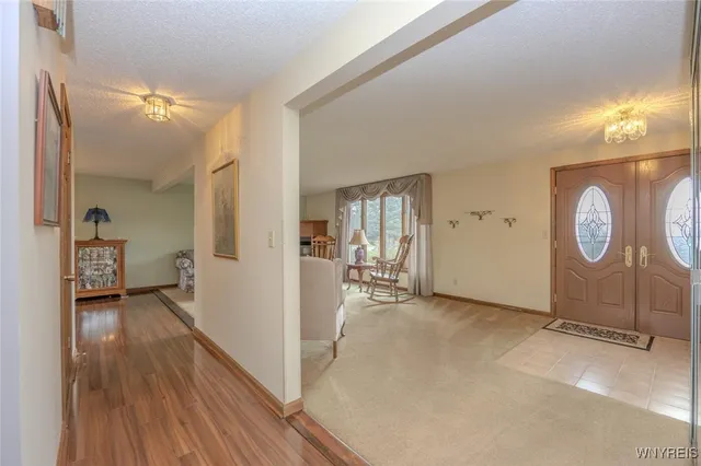 $2,200 | 6784 Bear Ridge Road, Pendleton, NY 14094