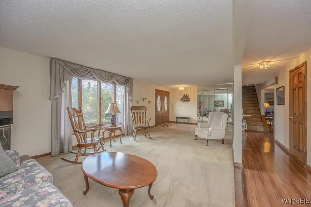 $2,200 | 6784 Bear Ridge Road, Pendleton, NY 14094