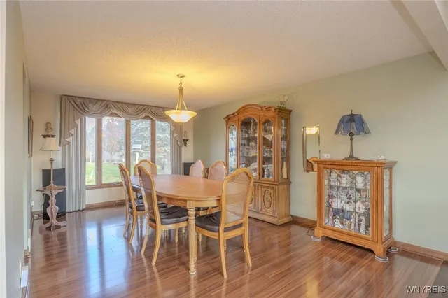 $2,200 | 6784 Bear Ridge Road, Pendleton, NY 14094