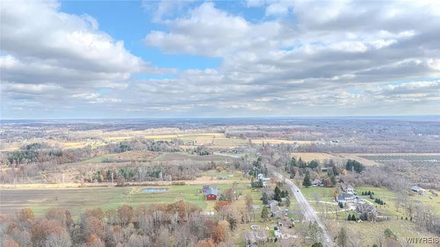 $2,200 | 6784 Bear Ridge Road, Pendleton, NY 14094