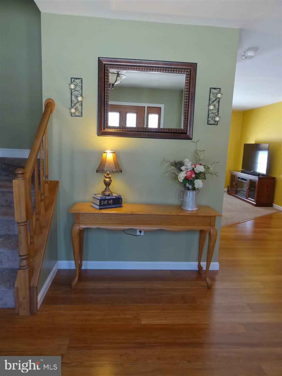 105 Ridgeview Drive Etters, PA 17319 - Photo 3 of 25 Gallery Image 3