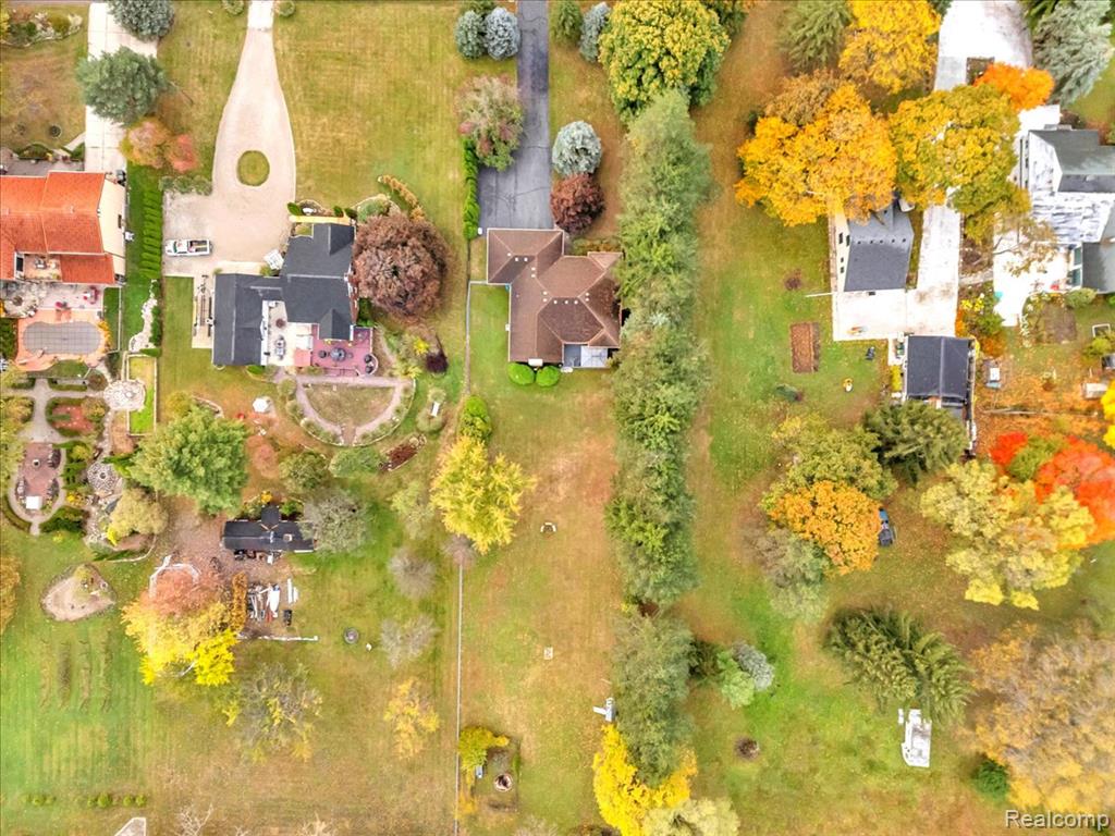 1370 South Boulevard Rochester, MI 48309 - Photo 58 of 65