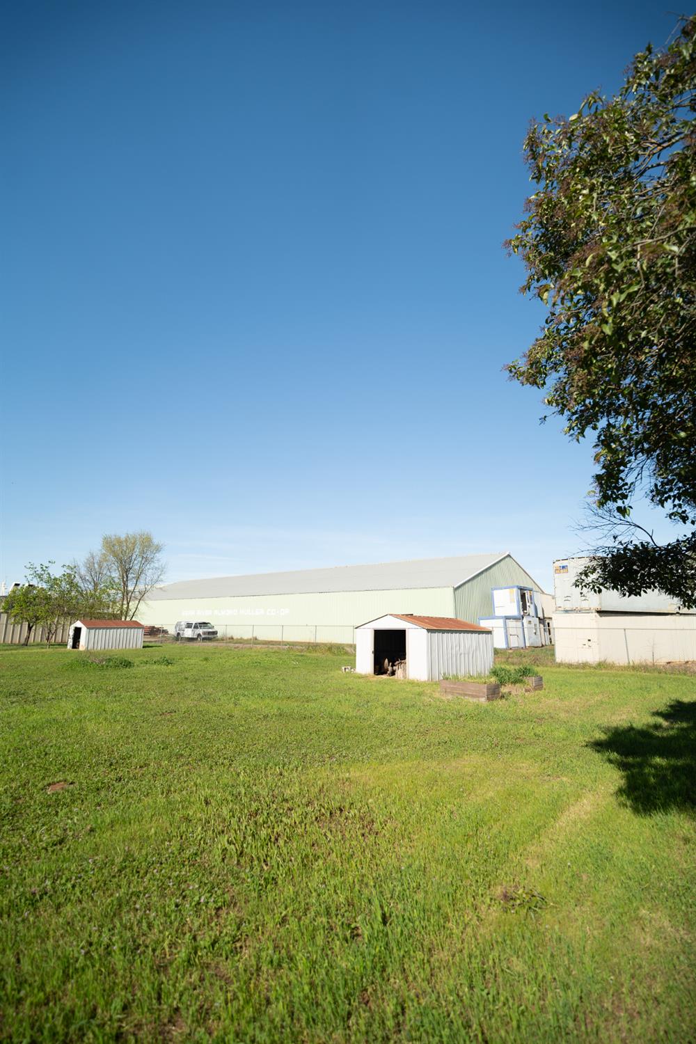4551 Wheatland Road Wheatland, CA 95692 - Photo 39 of 50 a view of a big yard with an outdoor space