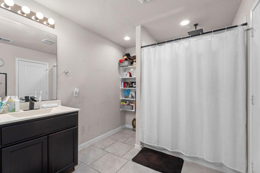 715 Harvest Bluff Drive Rosharon, TX 77583 - Photo 21 of 36