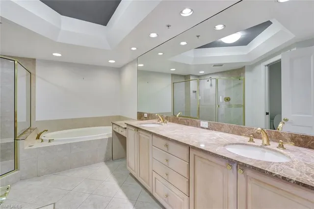 $4,000 | 1060 Borghese Lane, Unit 2001, Naples, FL 34114