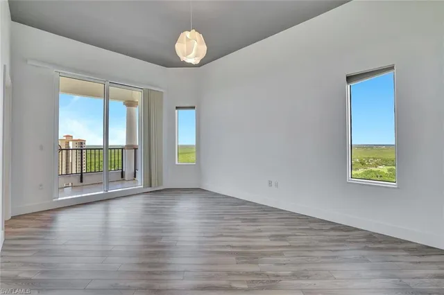 $4,000 | 1060 Borghese Lane, Unit 2001, Naples, FL 34114