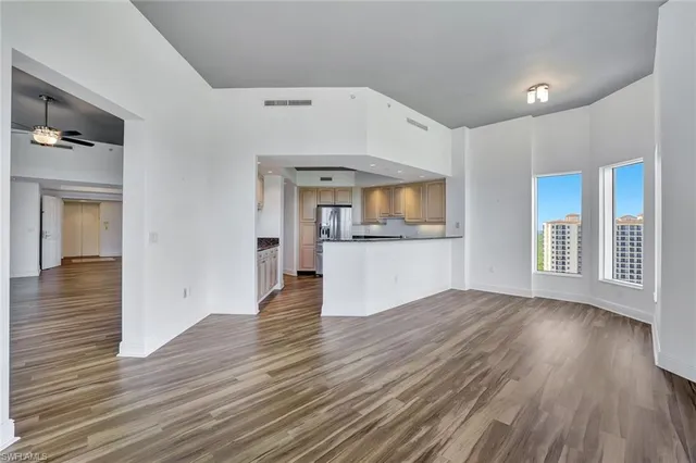 $4,000 | 1060 Borghese Lane, Unit 2001, Naples, FL 34114