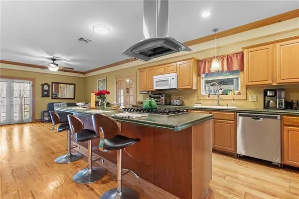 $400,000 | 1528 Schnell Drive, Arabi, LA 70032