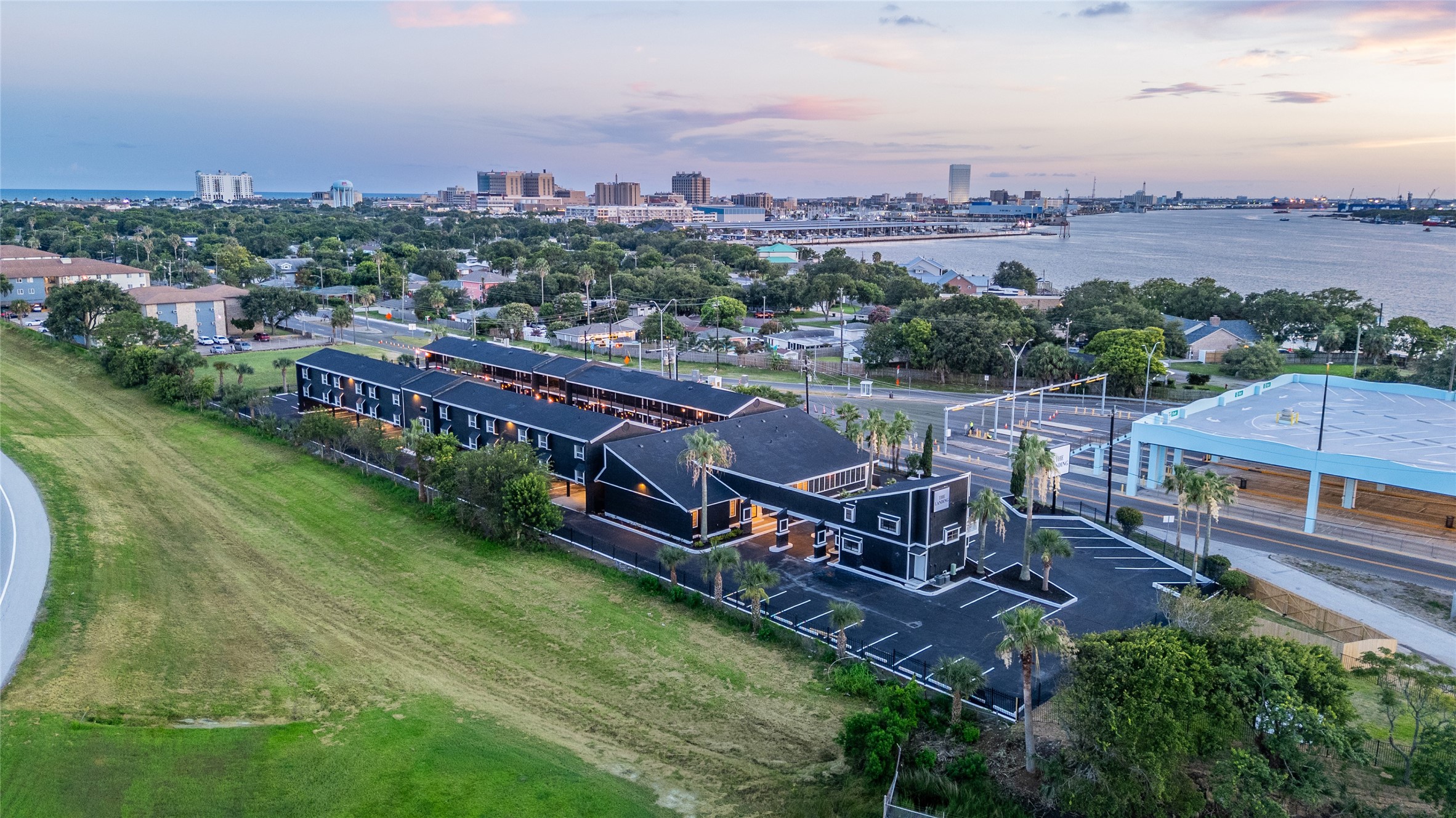 928 Ferry Road, Unit 215 Galveston, TX 77550 - Photo 4 of 23