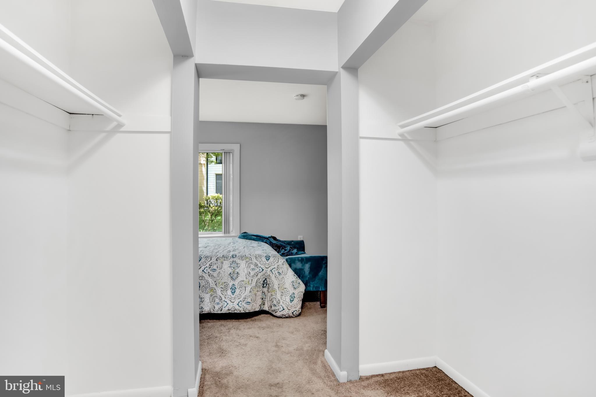 2572 Riva Road, Unit 5B Annapolis, MD 21401 - Photo 15 of 24 Master Bedroom