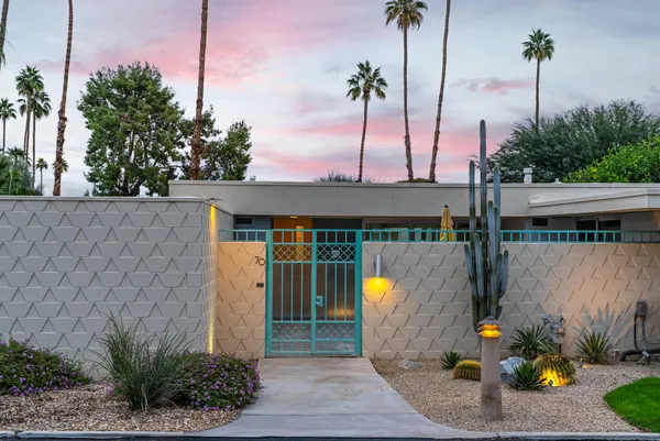 $9,000 | 70 Lakeview Drive, Palm Springs, CA 92264