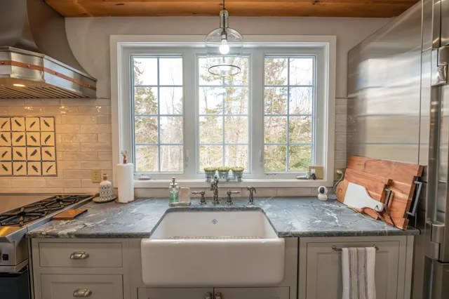 $1,700,000 | 15 Stone Ridge Loop, West Dover, VT 05356