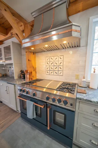 $1,700,000 | 15 Stone Ridge Loop, West Dover, VT 05356