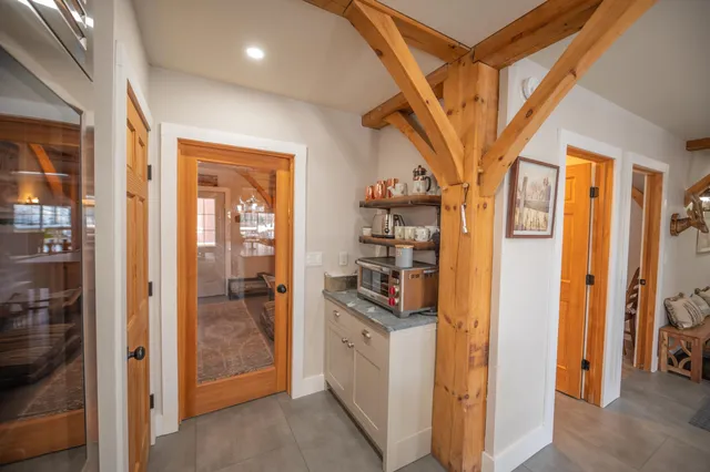 $1,700,000 | 15 Stone Ridge Loop, West Dover, VT 05356