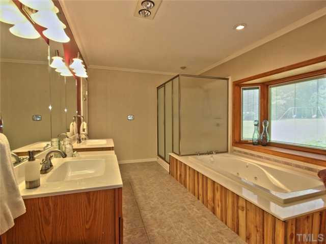 10224 Bushveld Lane Raleigh, NC 27613 - Photo 12 of 25 Master Bath/Spa