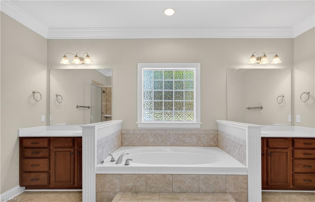 2027 Whites Mill Road High Point, NC 27265 - Photo 19 of 45