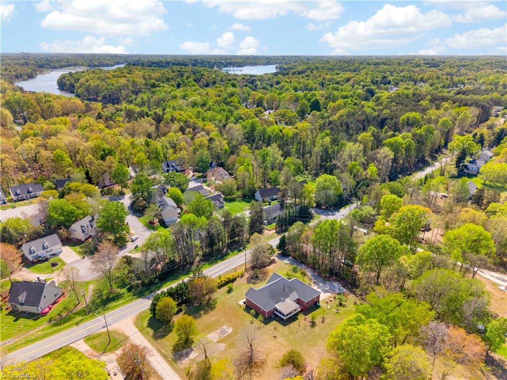 2027 Whites Mill Road High Point, NC 27265 - Photo 3 of 45