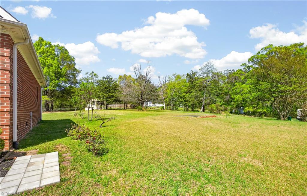 2027 Whites Mill Road High Point, NC 27265 - Photo 34 of 45