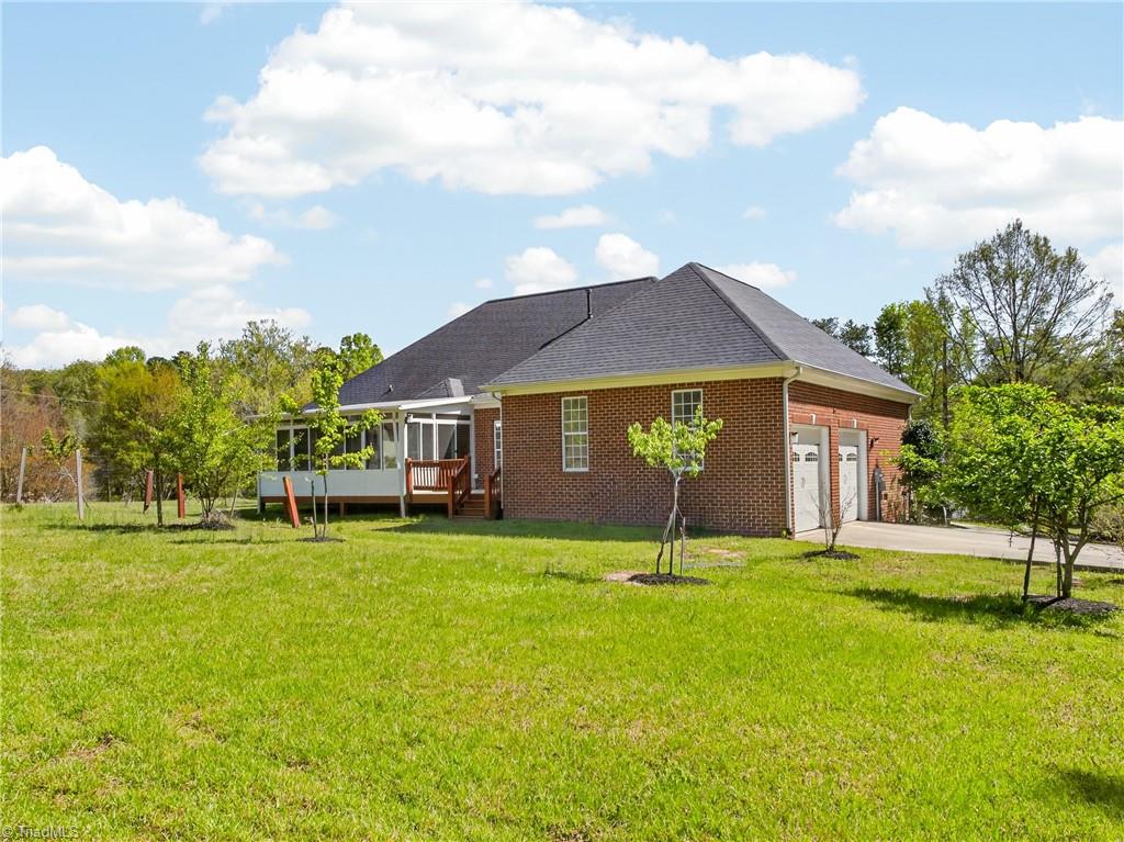 2027 Whites Mill Road High Point, NC 27265 - Photo 42 of 45